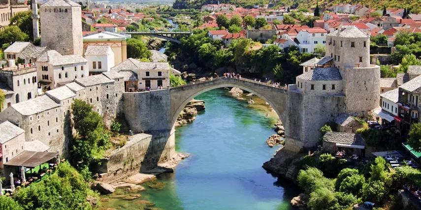 Balkan Güzelleri Ajet Havayolları ile Kosova Makedonya Turu