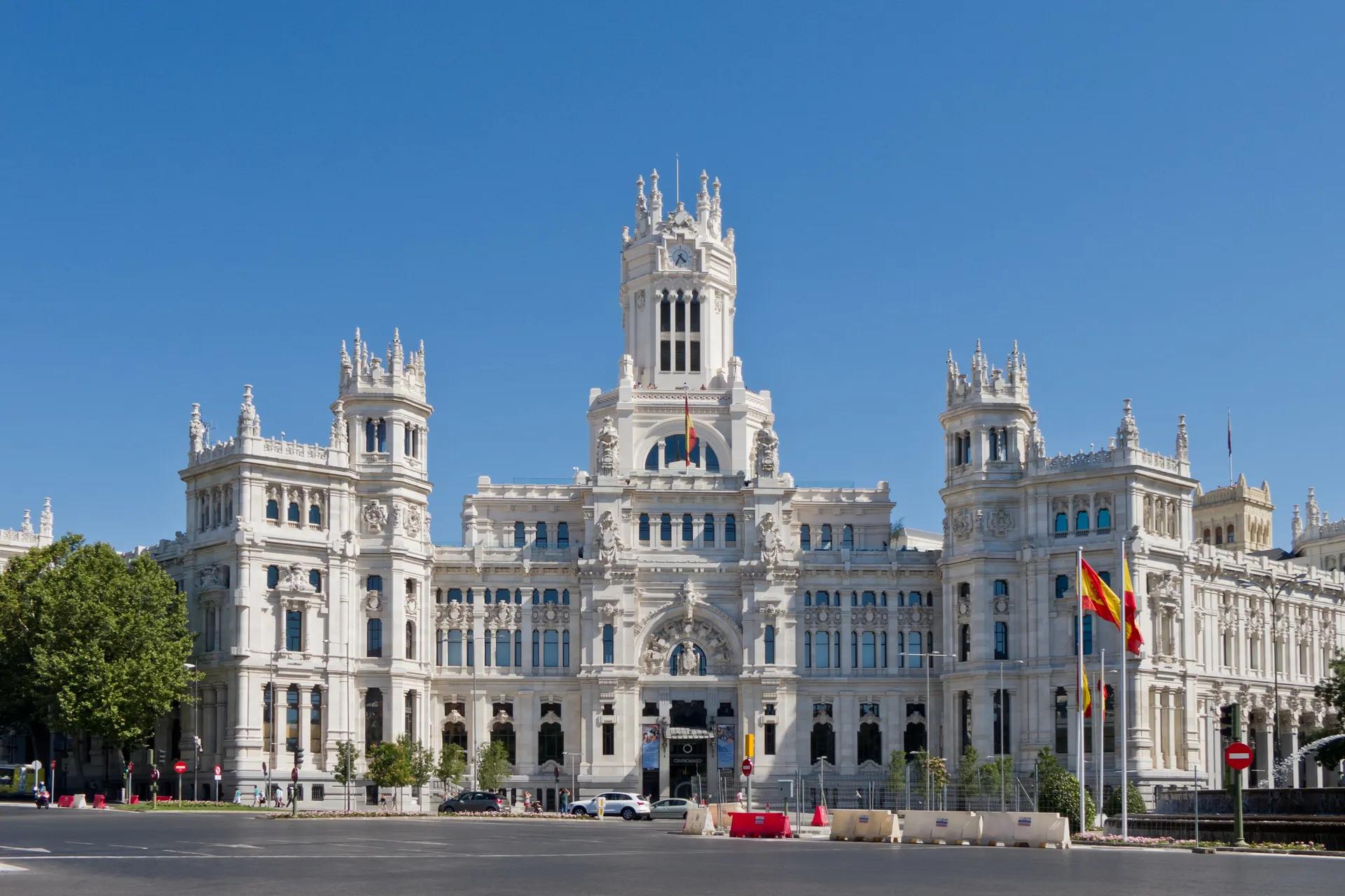 İspanya’nın Büyüleyici Başkenti Madrid Yılbaşı Turu Thy İle 3 Gece 4 Gün 2027